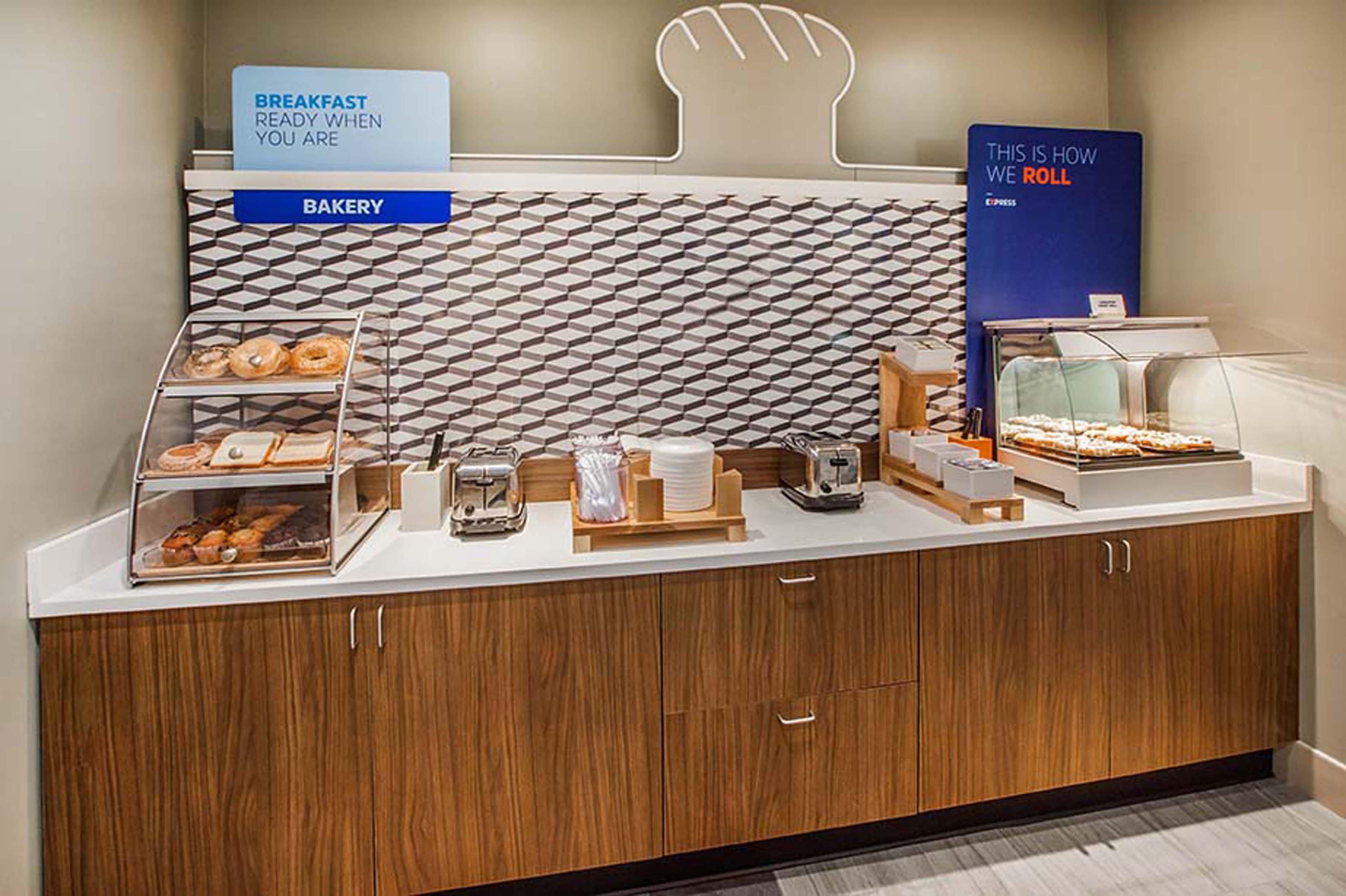 Holiday Inn Express Hotel & Suites Burleson - Fort Worth, An Ihg Hotel Екстер'єр фото