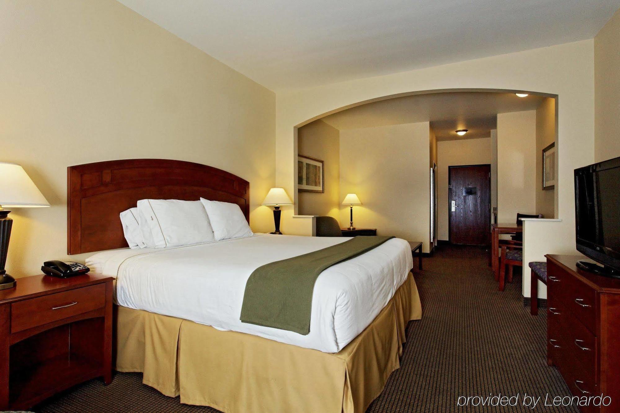 Holiday Inn Express Hotel & Suites Burleson - Fort Worth, An Ihg Hotel Екстер'єр фото